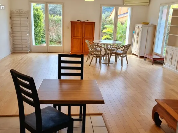 RDC maison avec jardin charmant proche plage et forêt 