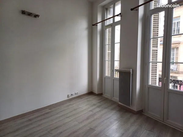 T2 cours aristide briand bordeaux 