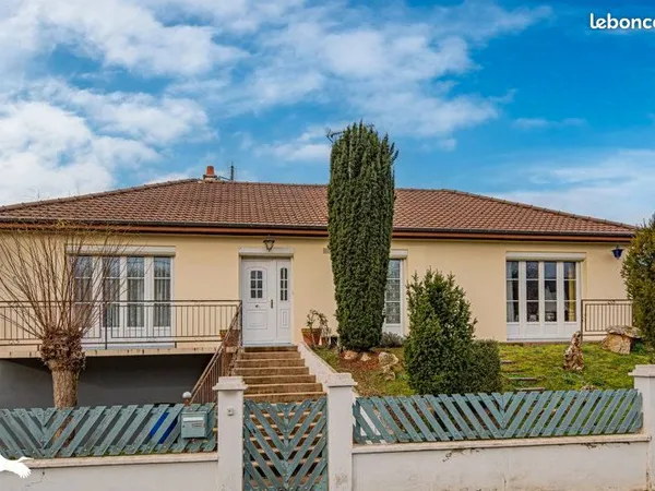 Maison 6 pièces 105 m² 