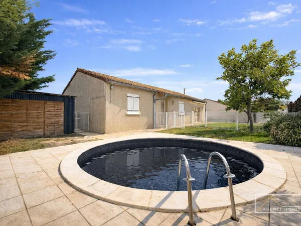 Maison de plain-pied 4 pièces 105 m² 