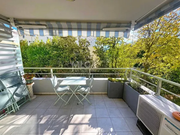 Appartement 3 pièces 77 m² 