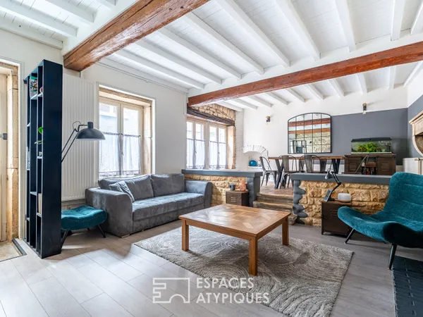 Maison du XVIe siècle en hypercentre avec terrasse 