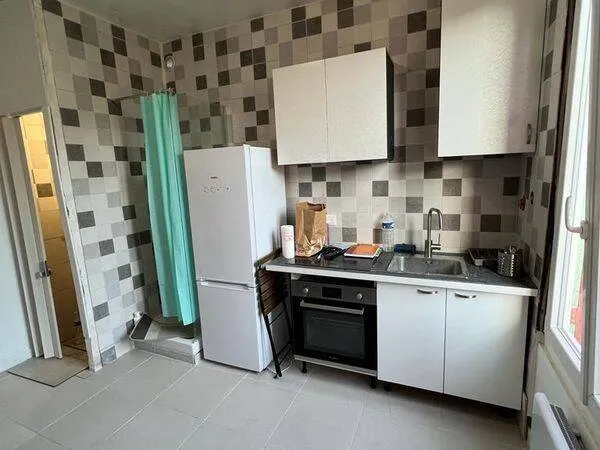 Appartement 1 pièce 11 m² 