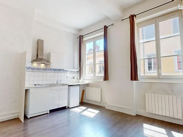 Studio 1 pièce 29 m² 