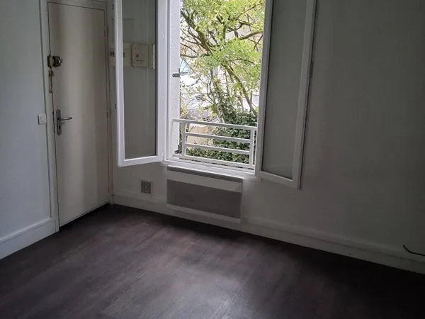 Appartement 1 pièce 16 m² 