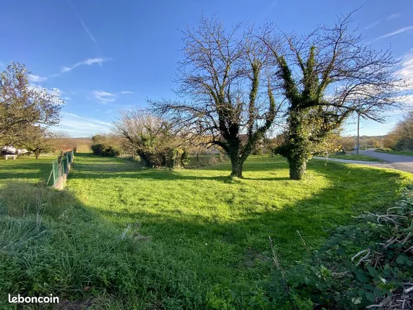 Terrain 800 m² Saint-Uze 