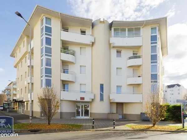Appartement 4 pièces 82 m² 