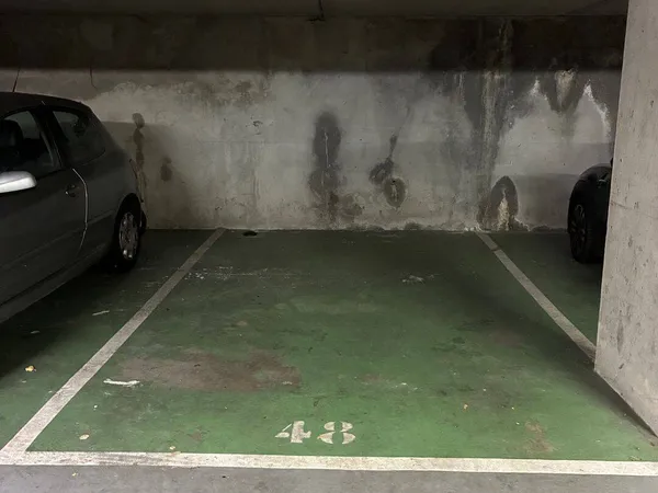 Parking 12 m² 