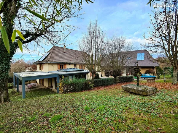 Maison 5 pièces 264 m² 