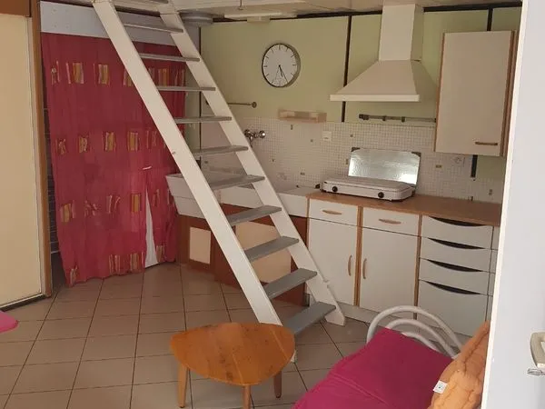 Location meublée 33 M2 ausol 