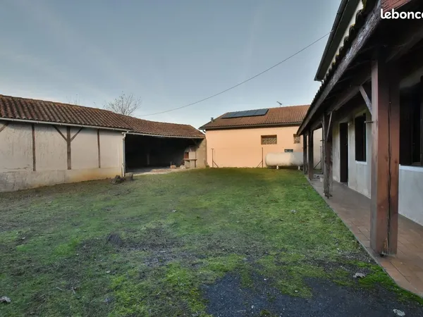 Maison 6 pièces 139 m² 