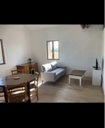 Meublé 2 chambres 530 