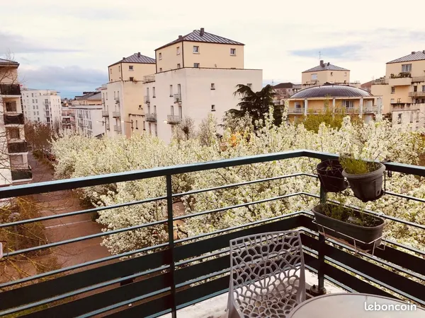 Chambre disponible dans un grand appartement quartier vilmorin 