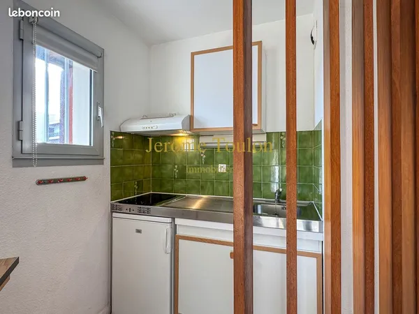 Studio 1 pièce 24 m² 