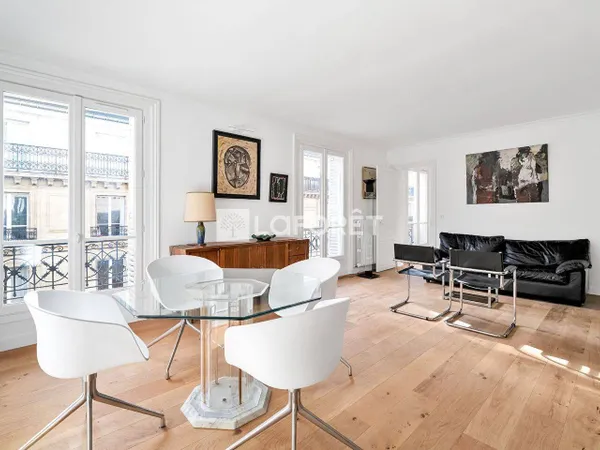 Appartement 3 pièces 61 m² 