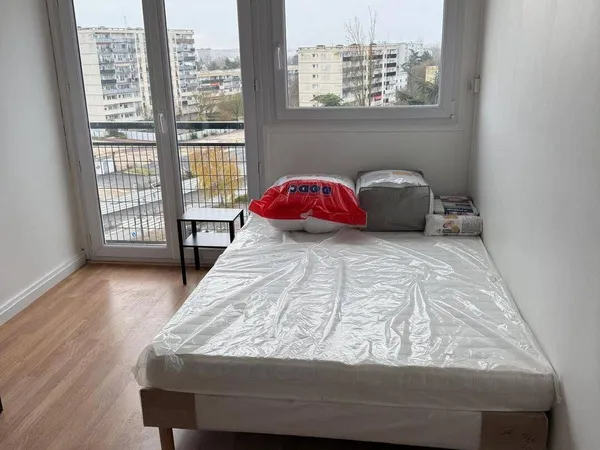Appartement 1 pièce 74 m² 