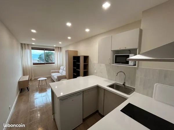 Appartement Vue Mer - Studio de 24m² refait à Neuf avec une Grande Cave 
