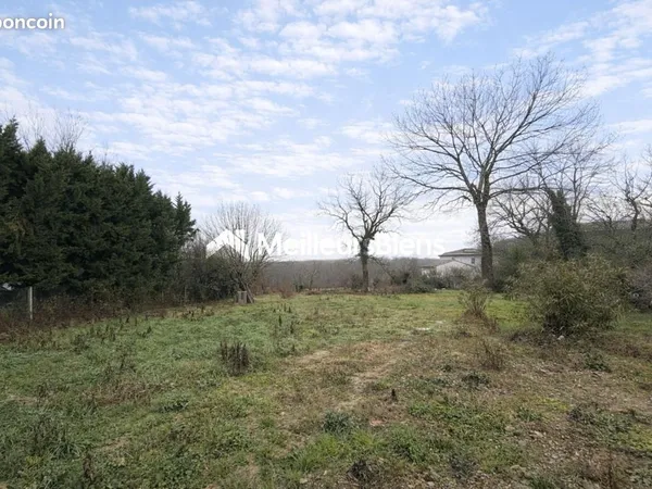 Terrain 1 781 m² Saint Jean 