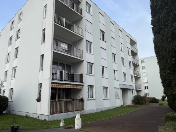 Studio 1 pièce 34 m² 