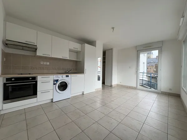 Thouaré sur Loire : Appartement T2 avec balcon et stationnement double 