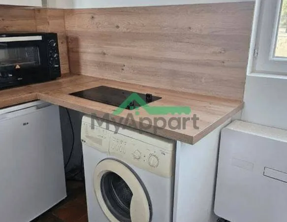 Studio 1 pièce 30 m² 