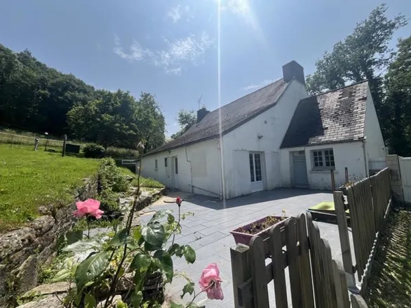 Maison en pierre de 5 pièces principales 