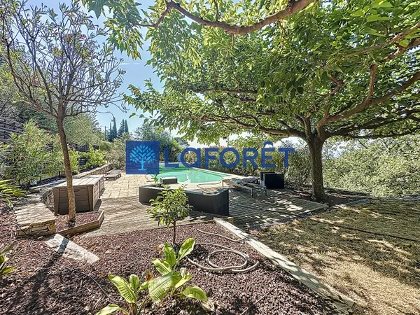 Superbe maison de 7 pièces avec vue magnifique à Draguignan 
