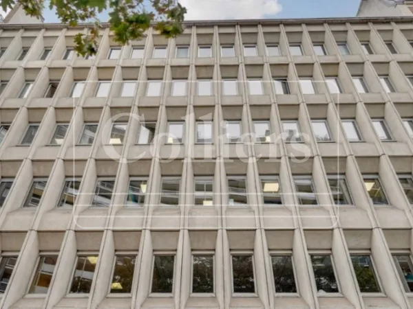 Bureaux 1340 m² 