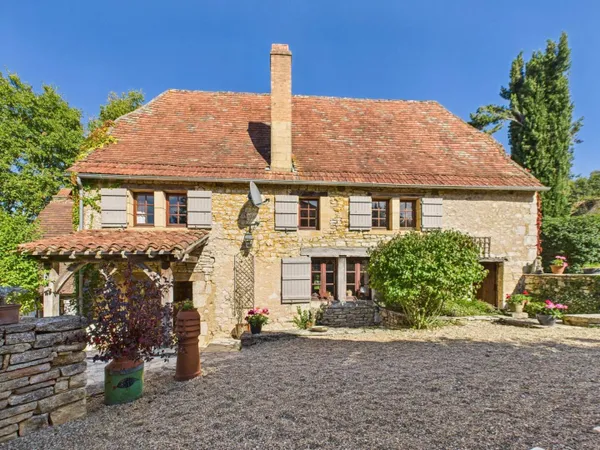 Maison 11 pièces 253 m² 