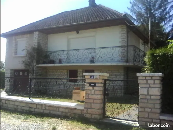 Pellevoisin Loue pavillon 