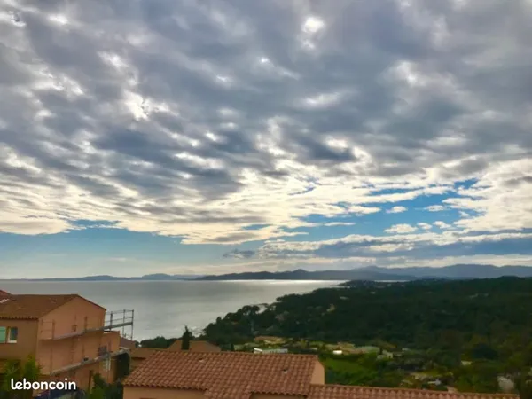 Bel appartement vue splendide et proximité mer 