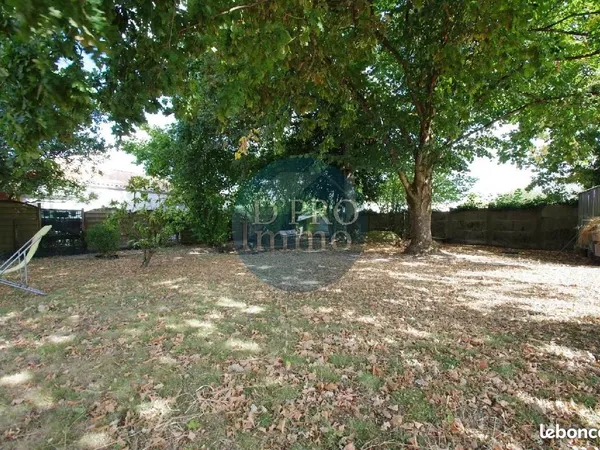 Terrain 550 m² La Haie Fouassiere 