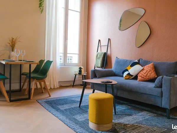 Appart 2 chambres meublé en HYPERCENTRE - 1mn de la mairie 
