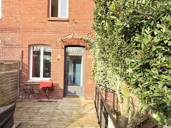 Maison mitoyenne 100m2 3 chambres terrasse garage Rouen Saint-Ge 