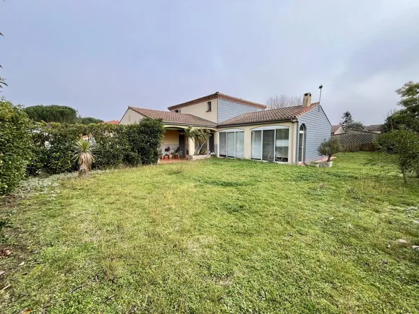 Maison 6 pièces 156 m² 