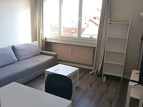 T2 meublé traversant 34m2 