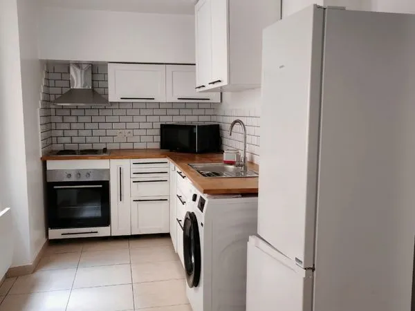 Location meublée de 3 pièces en centre ville de Perpignan 