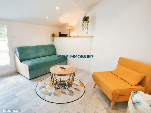 Studio 1 pièce 18 m² 