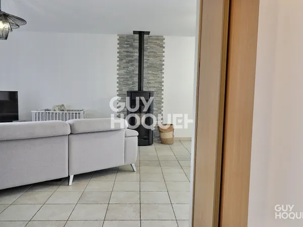 Maison familiale récente à vendre de 5 pièces de 110 m² 