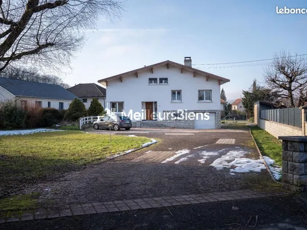 Maison 6 pièces 141 m² 