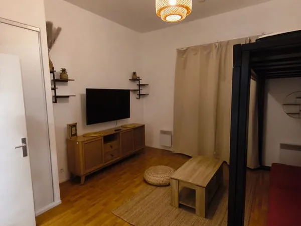 Logement cosy tout équipé à 5 min à pied du RER A 