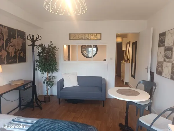 A louer Studio 28 m2 vannes centre 