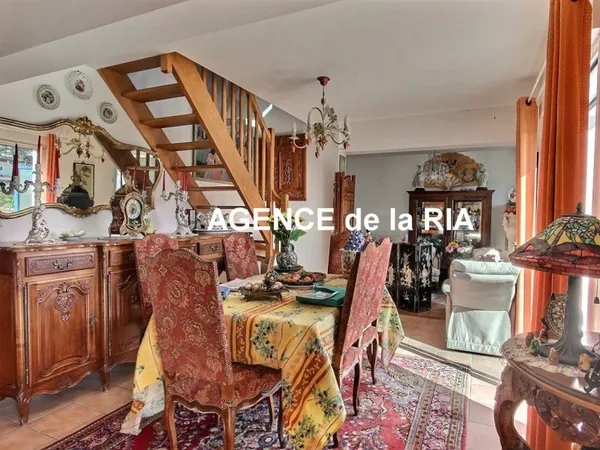 Appartement en résidence 5 pièces 118 m² 