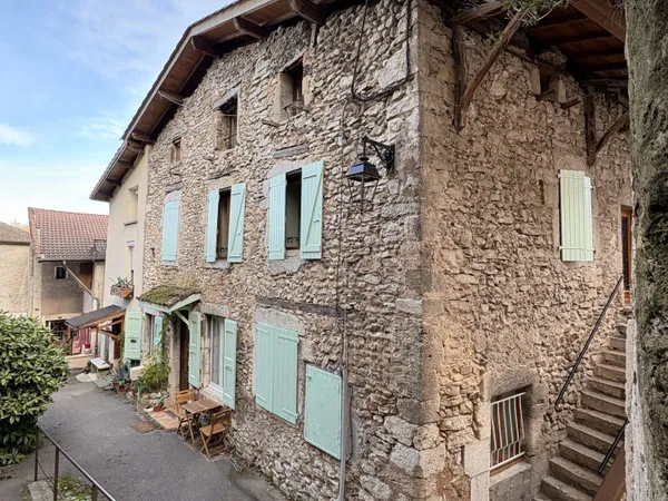 Immeuble en pierre 