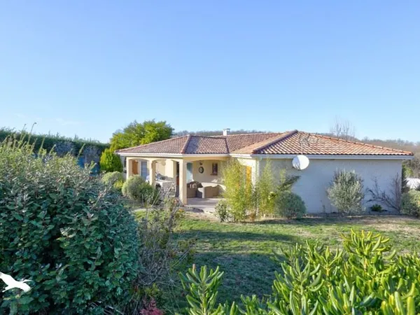 Maison contemporaine 5 pièces 193 m² 