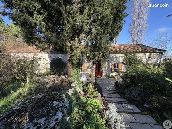 Maison 6 pièces 230 m² 