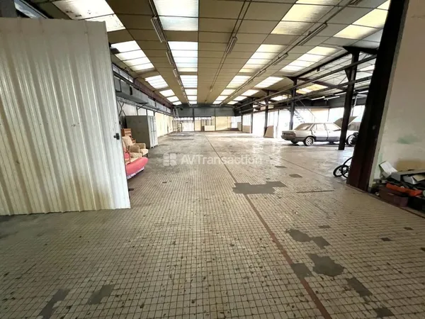 A vendre , Dozulé ( 14430 ) , entrepôts -locaux 1700 m2 