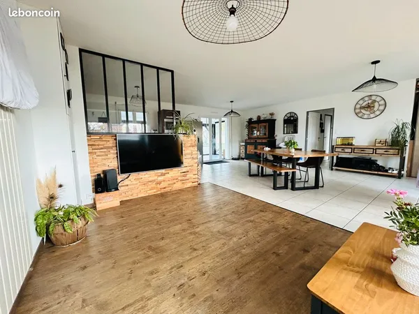 Maison 5 pièces 110 m2 