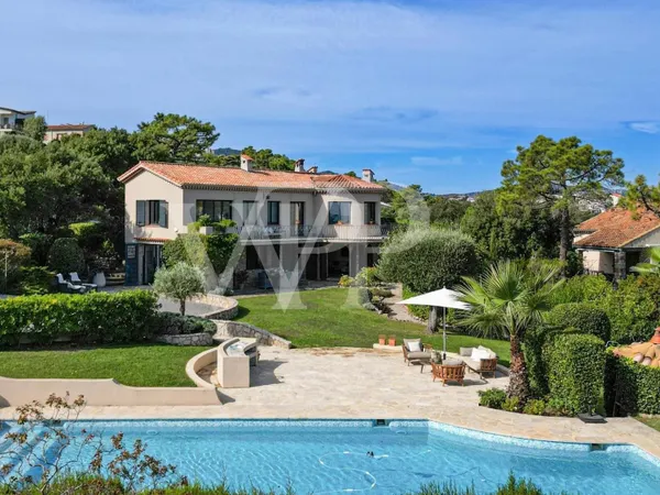 Élégante villa au coeur de La Napoule 