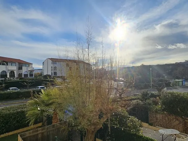 Studio 1 pièce 24 m² 